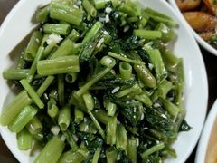 -芦茨金富饭庄·25年老字号·专做稻草鸡