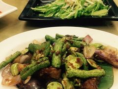 -新峰肉骨茶