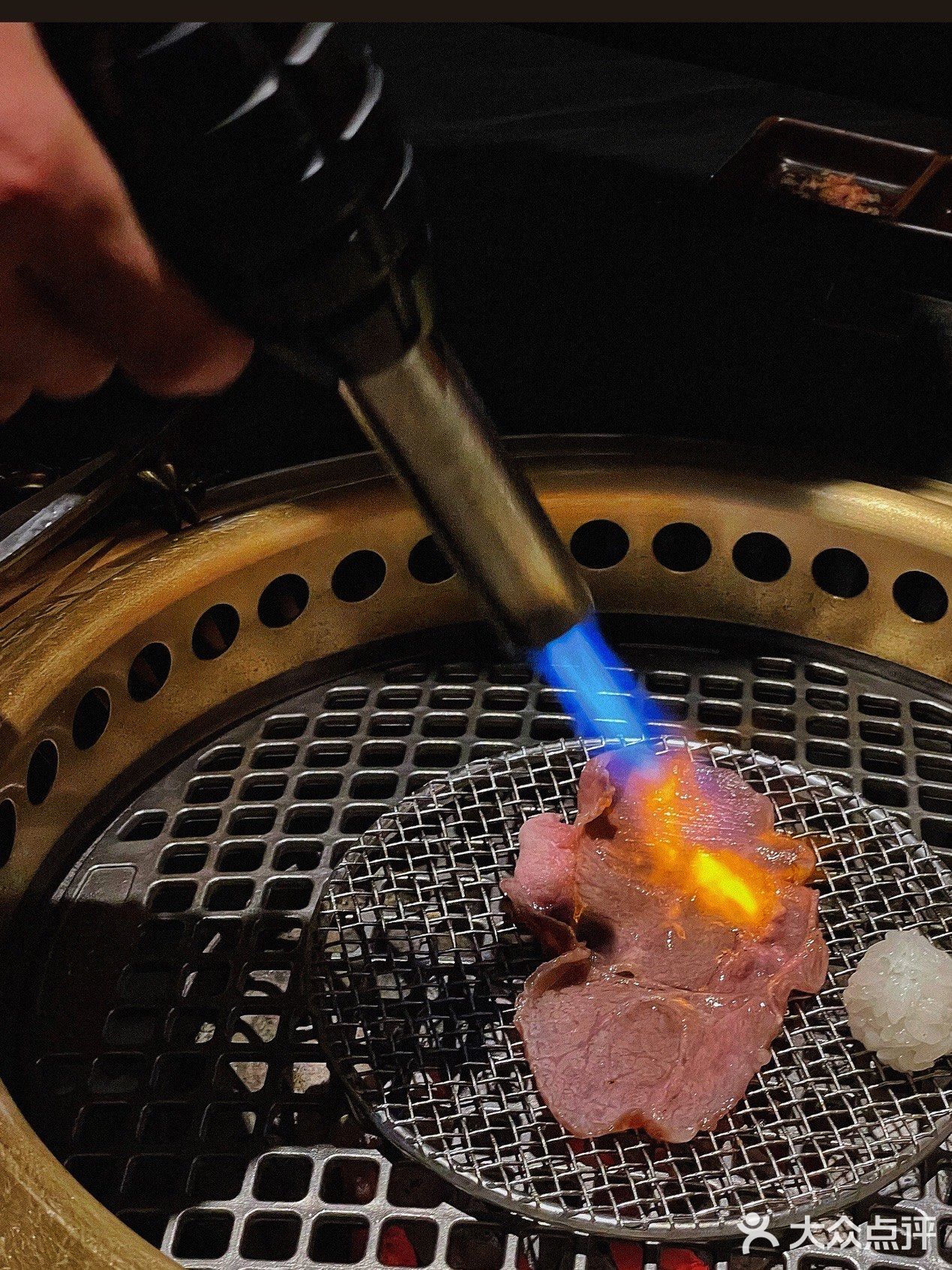 成都探店|跟着陈伟霆去吃烤肉