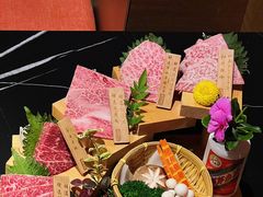 -山川小町·极番烧肉(新地假日广场店)