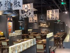 -张翻越·川渝冒菜·武汉黑鸭煲(城北万象城店)