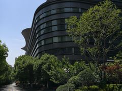 -上海跨国采购会展中心