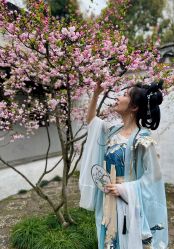 -一揽芳华汉服旗袍体验馆(拙政园店)