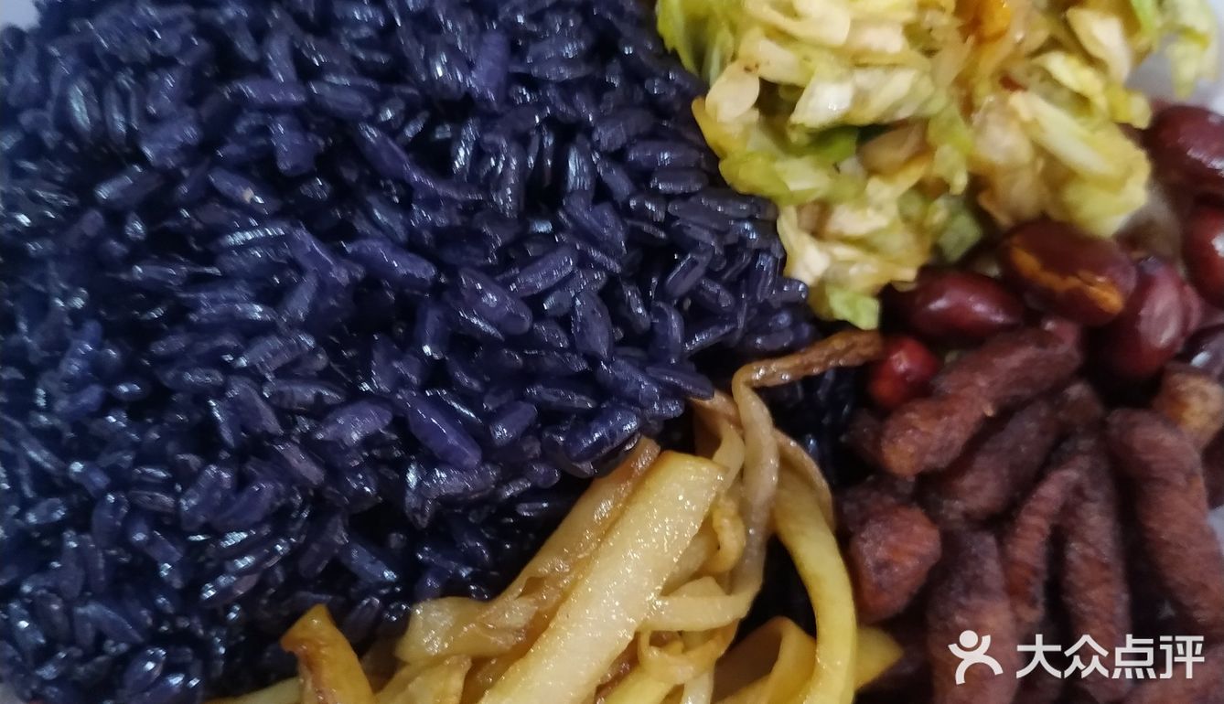 纯天然乌米饭
