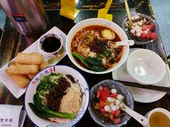 -张氏宽窄巷成都名小吃(茂业百货华强北店)