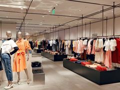 -URBAN REVIVO(欢乐海岸购物中心店)