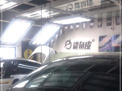 -鲨鱼皮汽车凹陷玻璃修复(静安店)