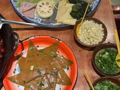 -周小明火锅(黑金冠社区店)