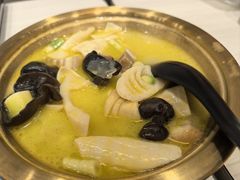 -老娘舅餐厅(黄龙体育中心店)