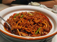 撒子牛肉丝-刘胖子家常菜·蹄花焖藕(兴业店)