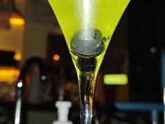 -Mx.cocktail bar