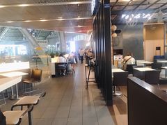 大堂-肯德基(成都双流机场T2店)