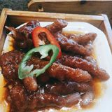 胡萝卜丝，竹笋丝等等还有肉