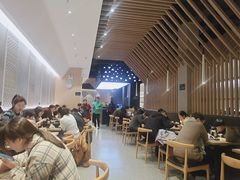 大堂-苗乡米线(建军路店)