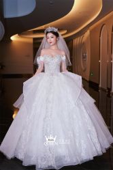 点击看大图 -艾拉·女王婚纱礼服馆