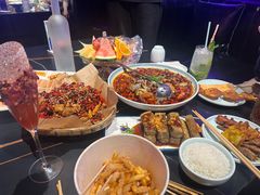 -粉墨特色菜·烧烤音乐酒馆