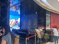 -雍容荟帝王蟹活龙虾展台自助(IFS黑金店)