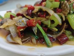 -覃记海鲜美食餐厅