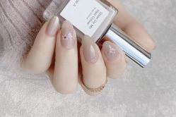 -悦指间美甲美睫