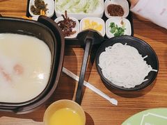 -阿香米线(大唐西市大润发店)