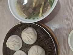 -珊珊小笼馆(仙霞路店)