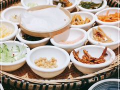 -包整·丝娃娃(一览甲秀楼风景店)