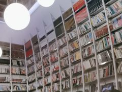 -钟书阁(松江泰晤士小镇店)