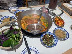 -王奋斗贵州酸汤牛肉火锅