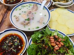 -竹笼蹄花蘸水菜