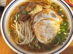 -矮子粉店1985·长沙米粉(湘春路店)