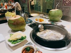 椰子汤-百年果林椰子鸡(中洲店)