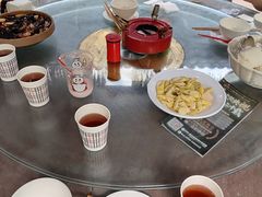 -土砂锅生态山庄·非遗砂锅雅鱼