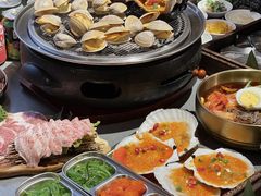 -围炉肉舍•炭烤活鳗•丹东海鲜烤肉(步行街店)