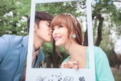 -都市丽人婚纱摄影