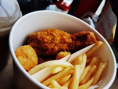 麦辣鸡腿堡鸡翅餐-麦当劳(成都时代奥特莱斯店)