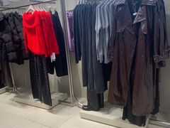 -URBAN REVIVO(七宝领展广场店)