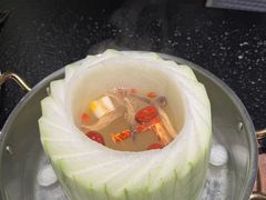 -得意咚瓜·顺德鱼生·冬瓜火锅(深圳首店)