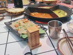 -巴卤社老火锅(财富店)