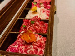 -左庭右院鲜牛肉火锅黑金店(陆家嘴中心店)