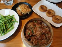荷香粉蒸肉-莲餐厅·湖北菜·藕汤是头牌(愚园路店)