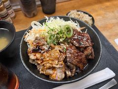 -難波肉劇場
