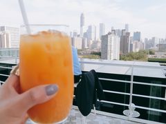 -The ROOF (通盈中心店)