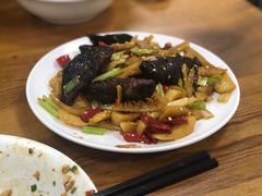 -牛八宝桂林米粉(八里庄店)