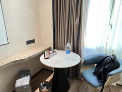 -华海酒店(茂名高铁站店)