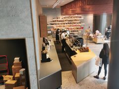 -星巴克臻选(济南恒隆店)