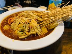 红汤串串香-三生小馆(亭知路店)