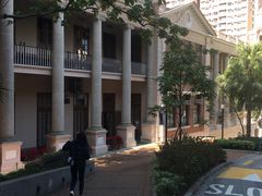 -香港大学