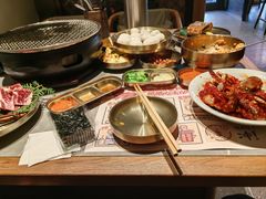 -草家酱蟹炭火烤肉店(珲春南路一店)