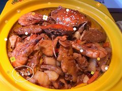 -多嘴超级肉蟹煲(杉杉国潮主题店)