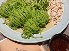 特色鸡丝凉面-玉玲珑·里舍(万象城店)